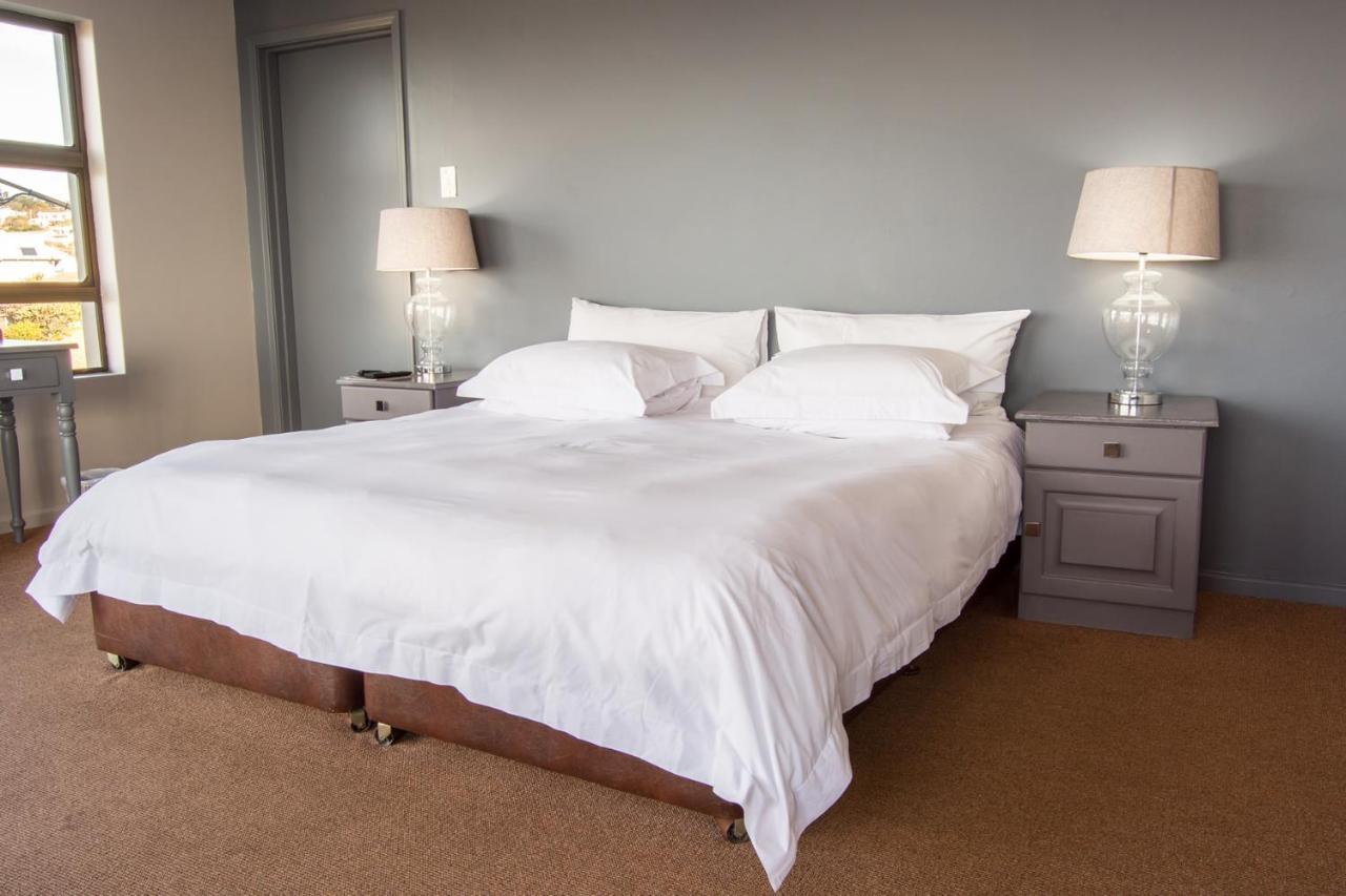 Edward Charles Manor Hotel Mossel Bay Eksteriør billede